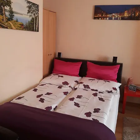 Liget Apartman * בודפשט